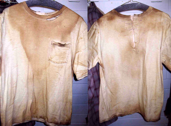 Homeless T-Shirt ~ Alien Vs. Predator-Requiem, Feature 2007